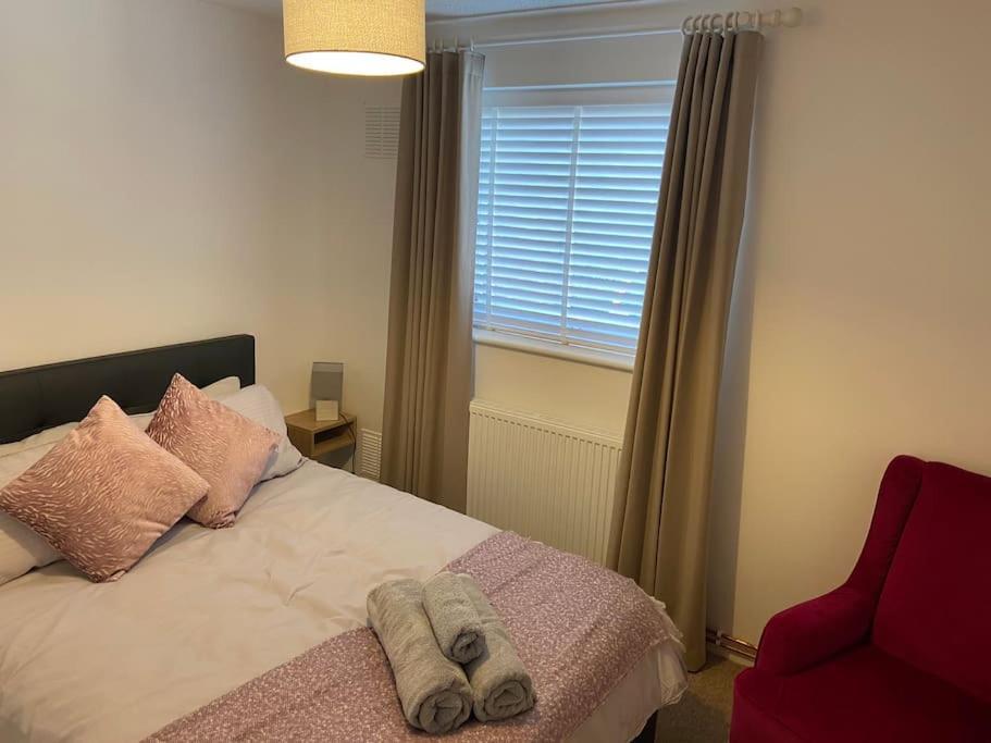 One Bedroom Ground Floor Flat Central 奇切斯特 外观 照片
